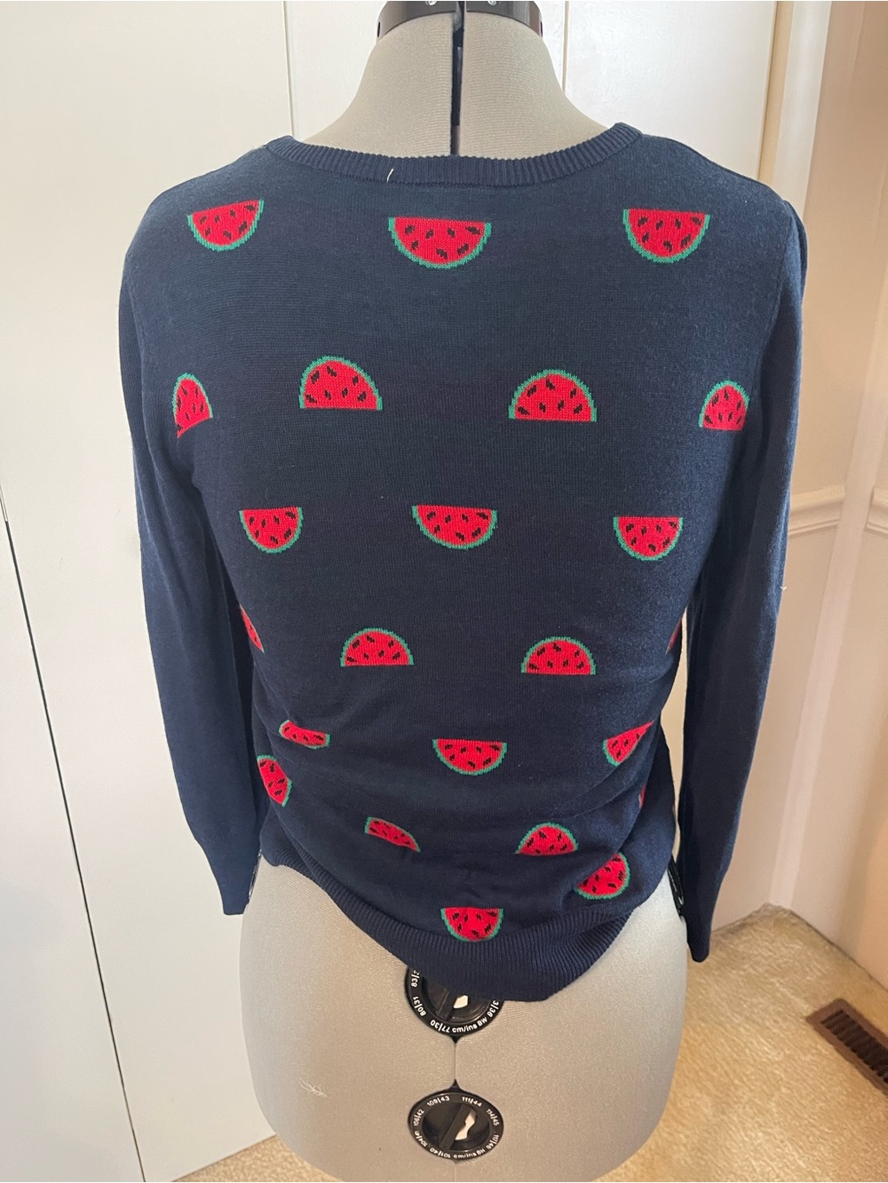 EUC Modcloth Size XL Watermelon V neck cardigan. - Picture 2 of 4